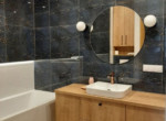 bathroom exclusive flat fro rent